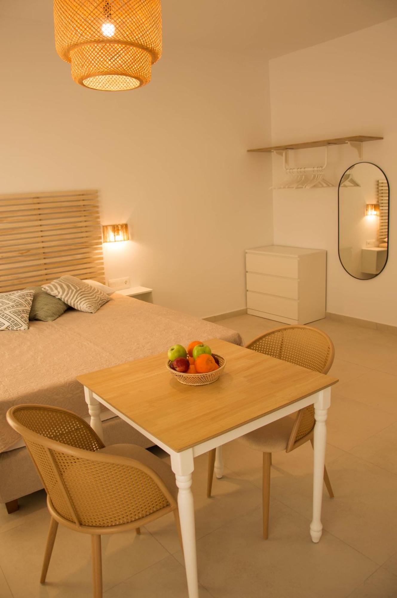 Aristidis Apartments Ájos Jeórjos Eksteriør bilde
