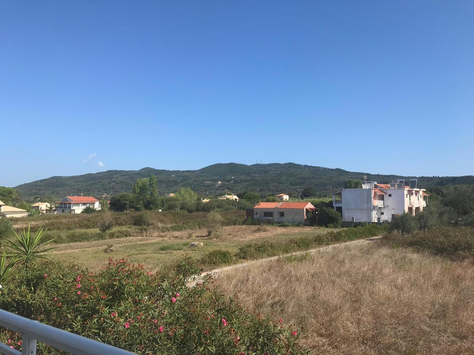 Aristidis Apartments Ájos Jeórjos Eksteriør bilde